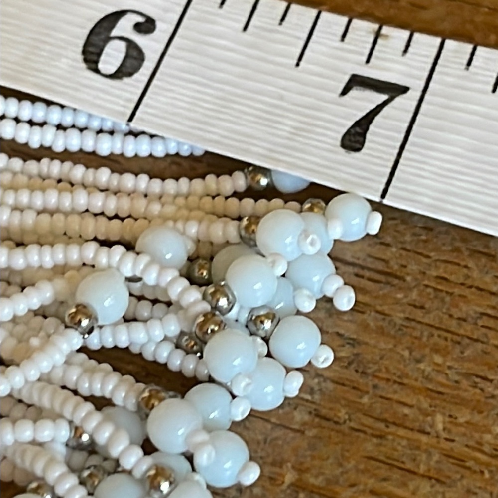 Elegant White and Silver Beaded Chico’s Necklace (AAA) - Picture 10 of 15